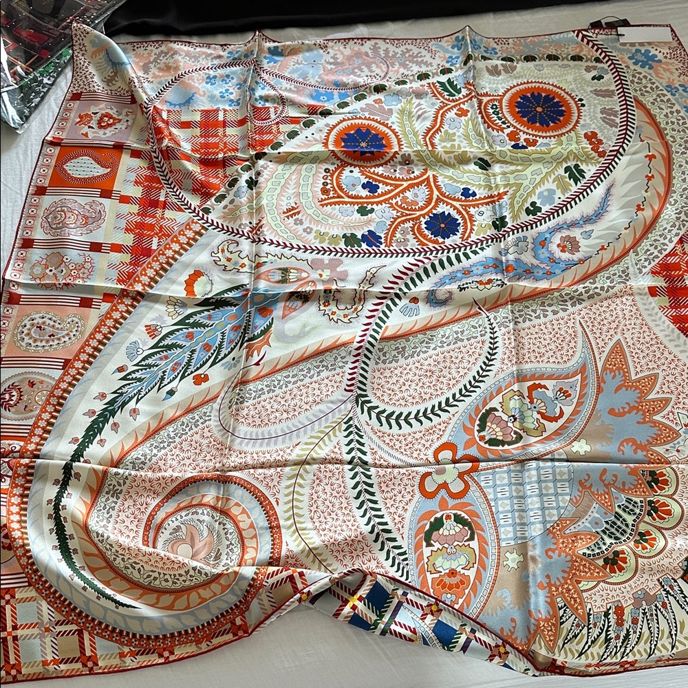 NWT reversible Silk Square 42inch Colorful Paisley Silk Scarf